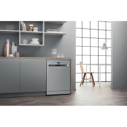 HOTP Hotpoint Ariston HFO 3O32 CW X Lavastoviglie 14 Coperti Libera Installazione 10 Programmi 60 cm Classe energetica D Inox