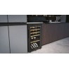 HAIE Haier HWS49GA Cantinetta vino con compressore Libera installazione Nero 49 bottiglia Classe F